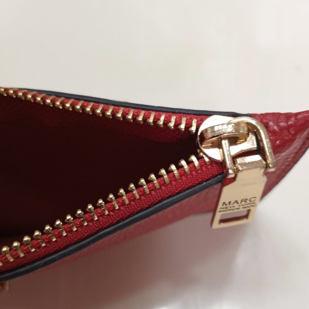NWOT ANDREW MARC NY Leather Zipper Coin Purse/Wallet or ID Pouch & Keychain 4x6" - Picture 2 of 7